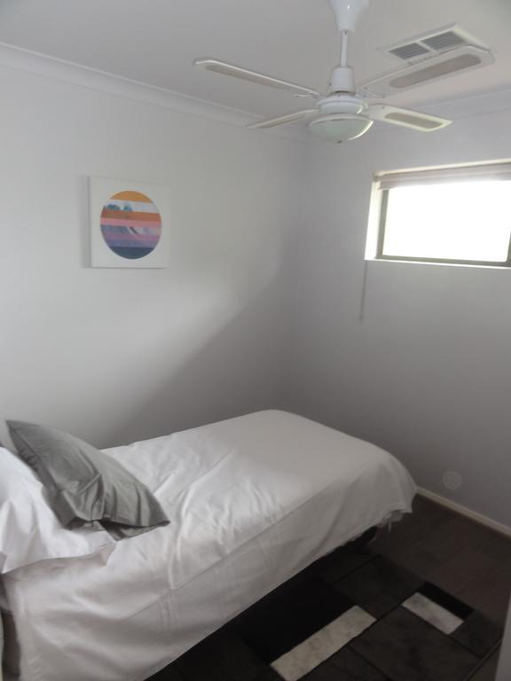 Prime Location & Spacious Adelaide Exterior photo